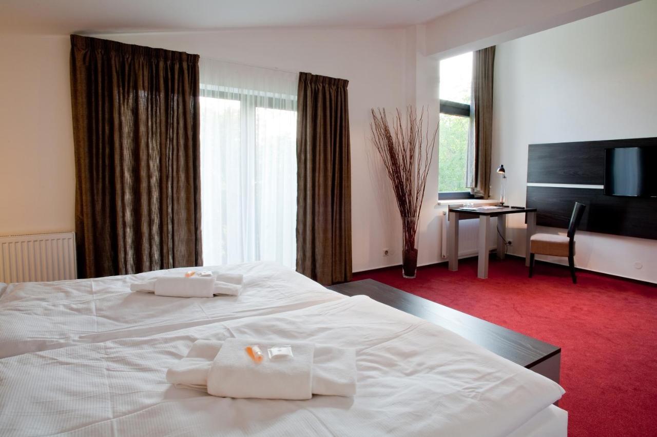 Hotel Zamecka Sypka Бланско Екстериор снимка